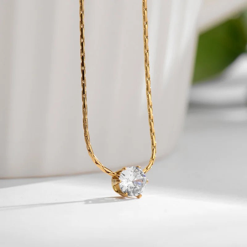 Radiant Solitaire Neckchain