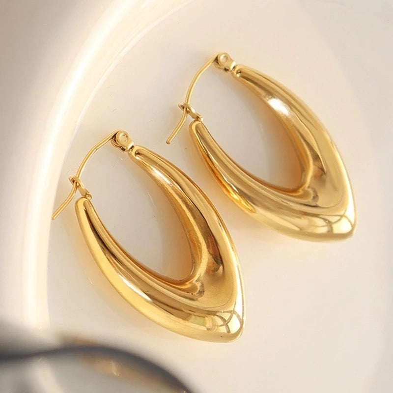 Sculpted V Hoops