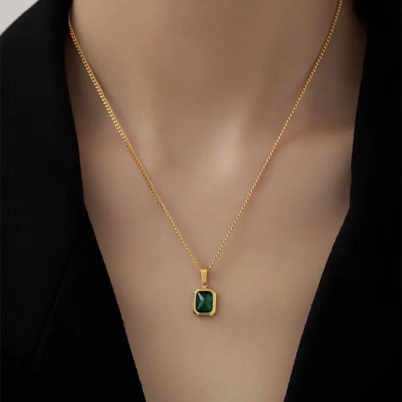 Emerald Glow Neckchain