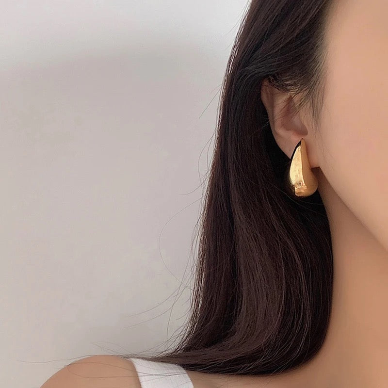 Tear Drop Golden Dew Earrings